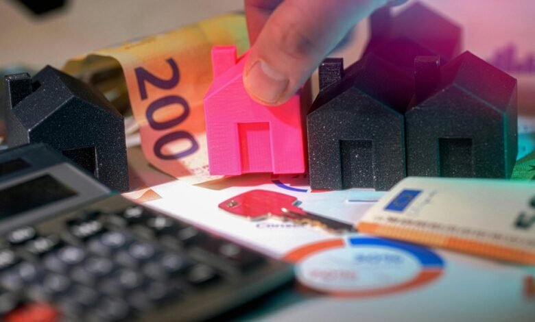 best investment strategies 2025