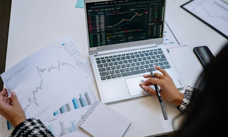 tech stocks investment tips